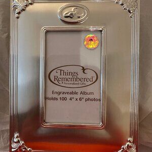 Things Remembered Engraveable album 4x6 with Swarovski crystal - NEW
